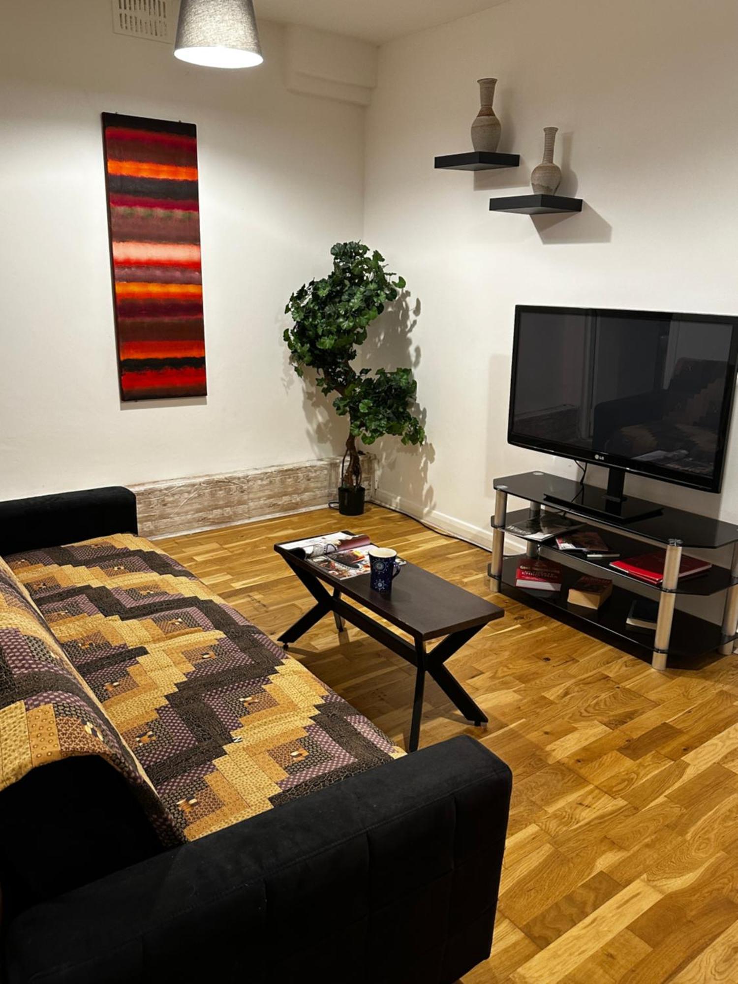 Charming 1-Bedroom Apartment Southfields, Λονδίνο Εξωτερικό φωτογραφία