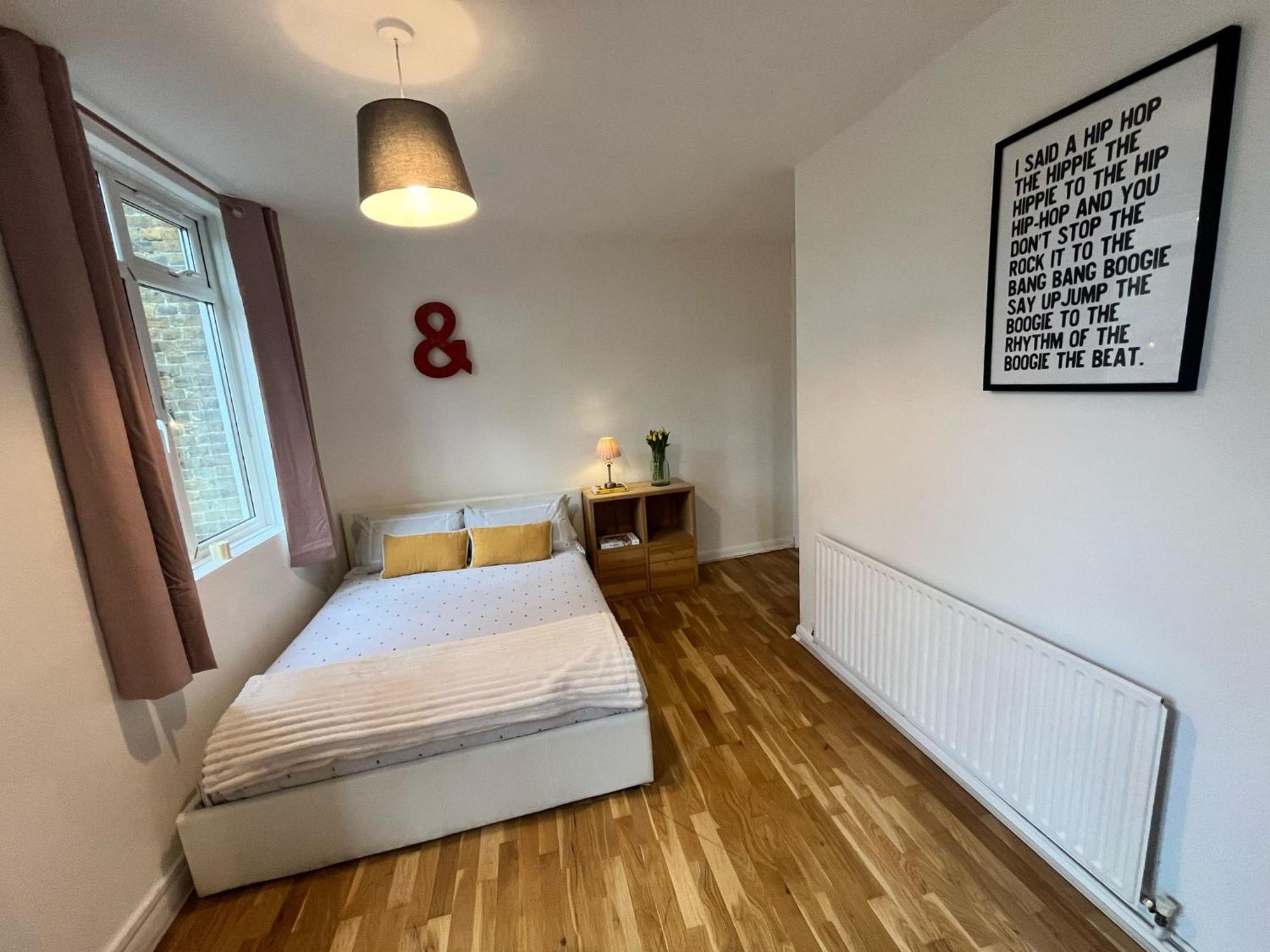 Charming 1-Bedroom Apartment Southfields, Λονδίνο Εξωτερικό φωτογραφία